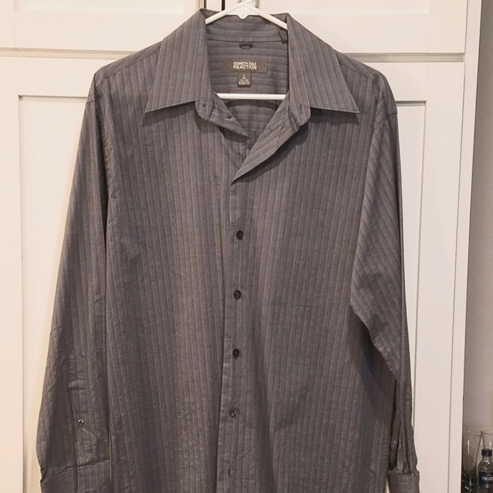 Men's Kenneth Cole button up shirt